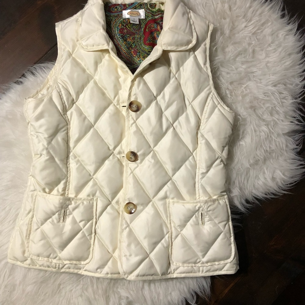 Puffer vest! - Picture 3 of 4